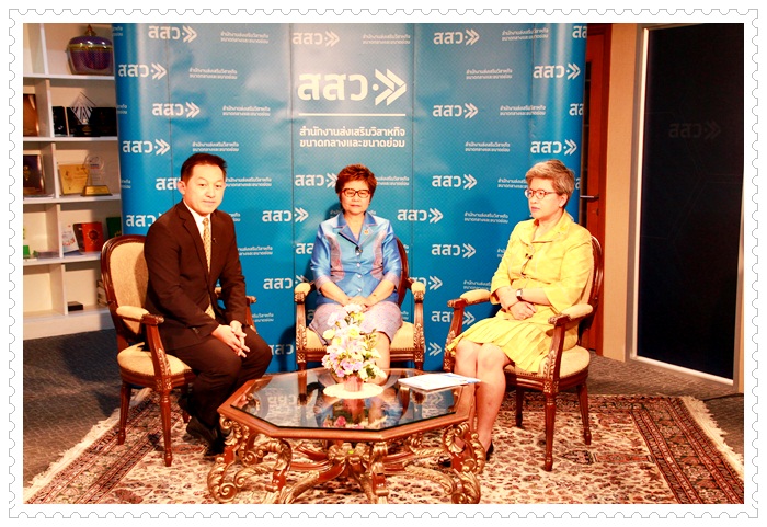 ﻿อธิบดีกรมบังคับคดี ร่วมบันทึกเทป รายการเดินหน้าประเทศไทย ในประเด็น  เดินหน้าฟื้นฟูกิจการธุรกิจ SMEs 